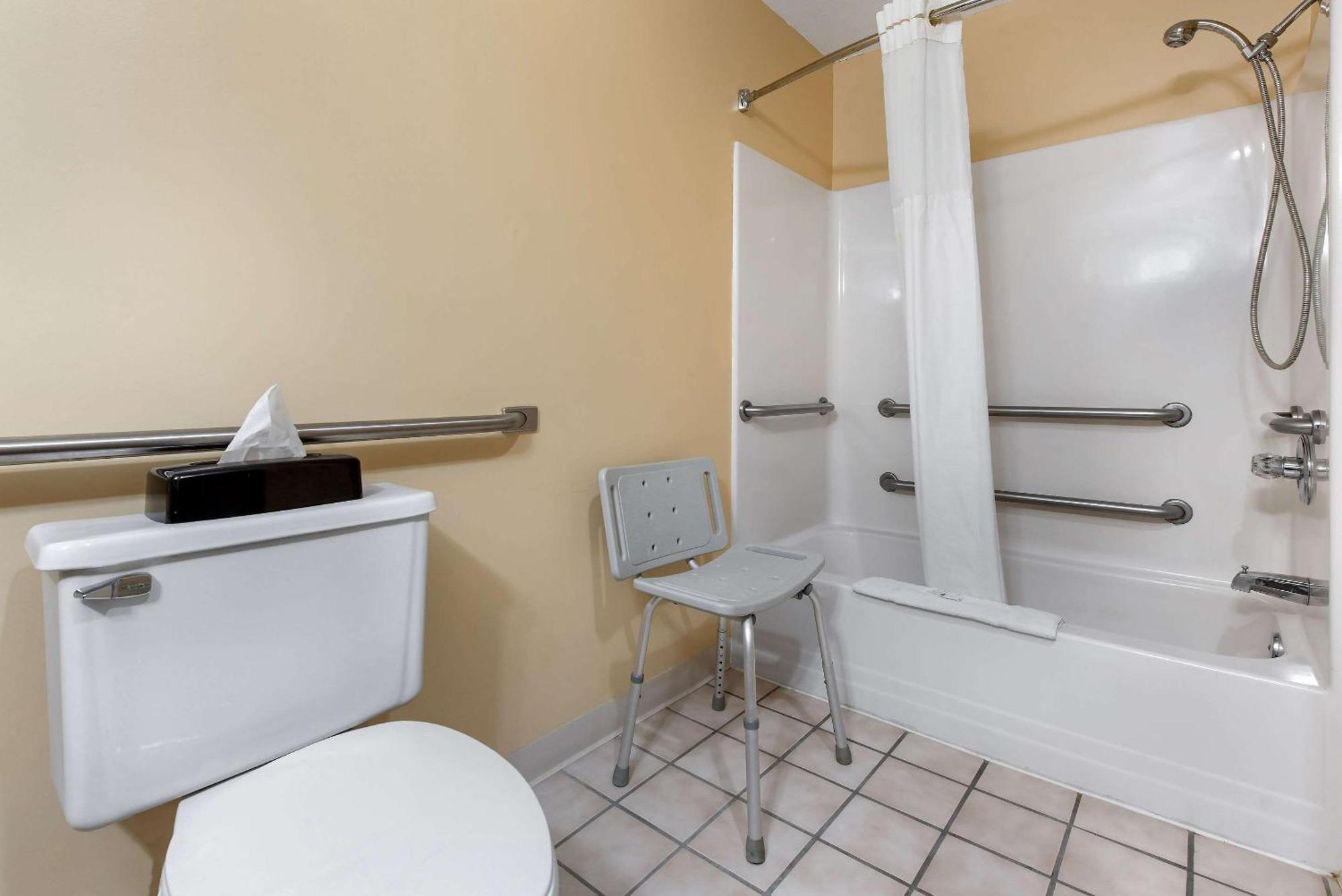 Quality Inn & Suites Lebanon I-65 Ngoại thất bức ảnh